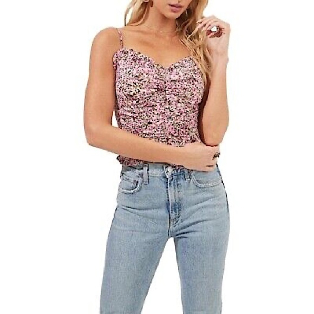 NWOT ASTR the Label Chiffon Ruched Ruffle Floral Blouse Fuchsia Ditsy Size M